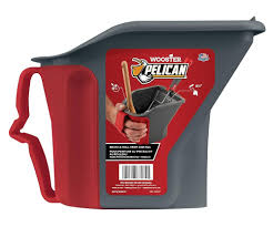 Wooster PELICAN Hand-Held Paint Bucket with Brush Magnet - 1qt